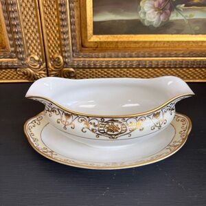 Noritake White and Gold Serveware Gravy Boat
